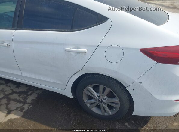 5NPD84LF1HH027837 2017 HYUNDAI ELANTRA White Front view
