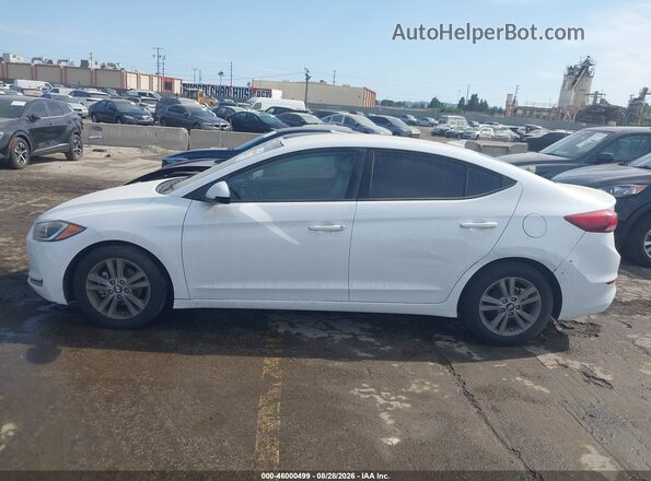 5NPD84LF1HH027837 2017 HYUNDAI ELANTRA White 360 interior view