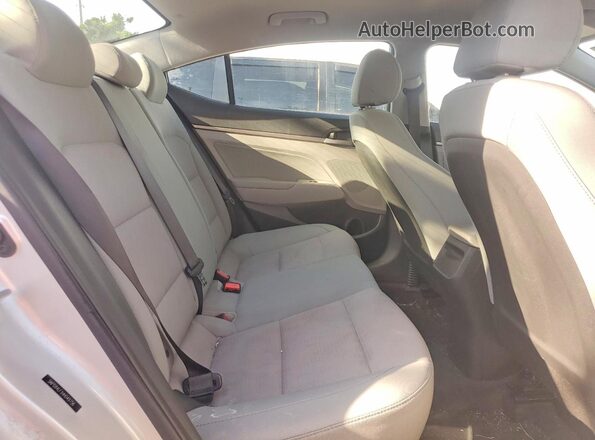 5NPD84LF1HH049756 2017 HYUNDAI ELANTRA Серебряный Вид задних сидений