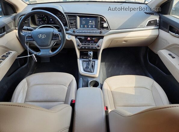 5NPD84LF1HH055217 2017 HYUNDAI ELANTRA Black წინა პანელის ხედი
