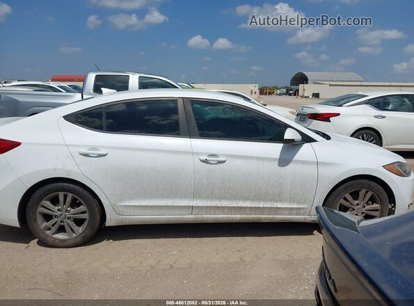 5NPD84LF1HH059168 2017 HYUNDAI ELANTRA Белый Вид задней части салона