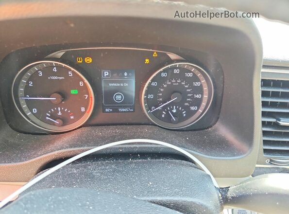 5NPD84LF1HH160789 2017 HYUNDAI ELANTRA Cream ხელსაწყოთა პანელის ხედი