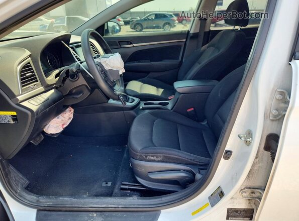 5NPD84LF1JH213738 2018 HYUNDAI ELANTRA White Widok wnętrza z przodu