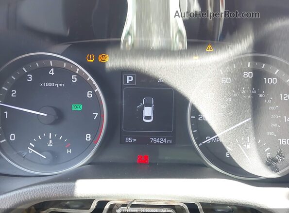 5NPD84LF1JH254967 2018 HYUNDAI ELANTRA Red Հետևի նստատեղերի տեսք