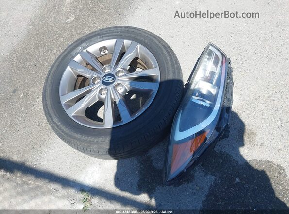 5NPD84LF1JH254967 2018 HYUNDAI ELANTRA Red Առջևի վահանակի տեսք