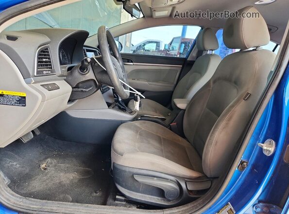 5NPD84LF1JH307666 2018 HYUNDAI ELANTRA Blue წინა სალონის ხედი