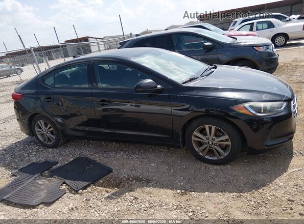 5NPD84LF1JH348833 2018 HYUNDAI ELANTRA Black უკანა სალონის ხედი