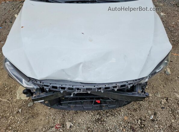 5NPD84LF1JH373120 2018 HYUNDAI ELANTRA White Rear interior view