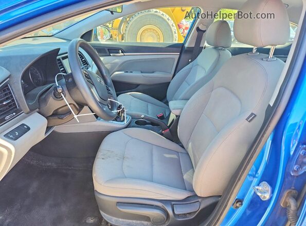 5NPD84LF1JH391102 2018 HYUNDAI ELANTRA Синий Вид салона спереди