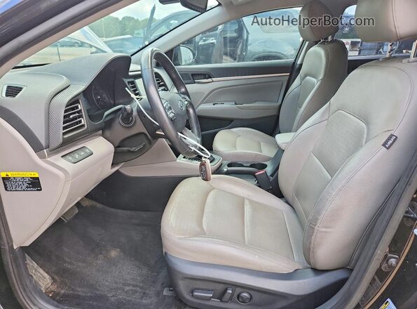 5NPD84LF1KH427324 2019 HYUNDAI ELANTRA Black Front interior view