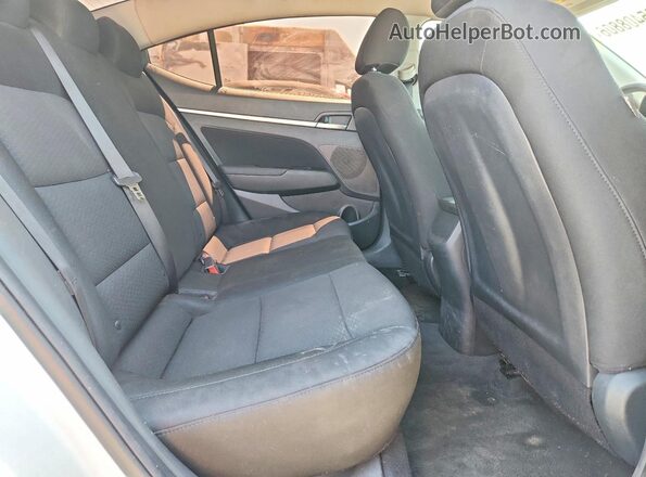 5NPD84LF1LH542006 2020 HYUNDAI ELANTRA White Vista de los asientos traseros