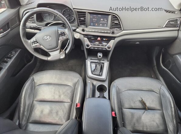 5NPD84LF2HH028723 2017 HYUNDAI ELANTRA Красный Вид панели приборов