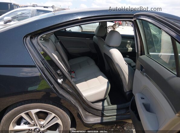 5NPD84LF2HH030360 2017 HYUNDAI ELANTRA Black VIN կոդի պիտակի տեսք