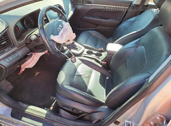 5NPD84LF2HH059907 2017 HYUNDAI ELANTRA Silver Սալոնի դիմացի տեսք