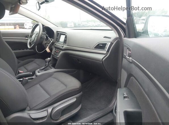 5NPD84LF2JH222383 2018 HYUNDAI ELANTRA Black Вид салону спереду
