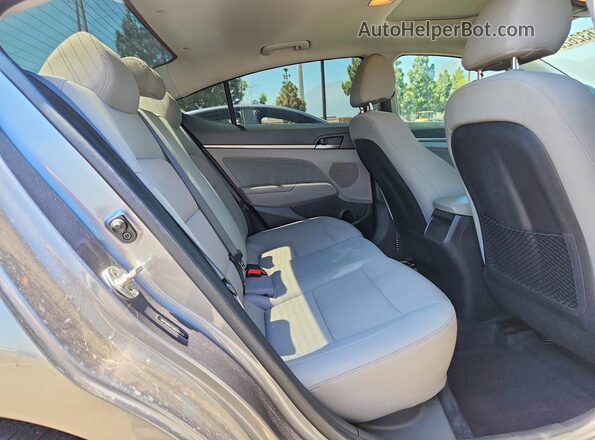 5NPD84LF2JH270272 2018 HYUNDAI ELANTRA Charcoal Rear seats view