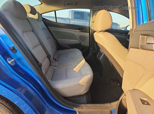 5NPD84LF2JH271714 2018 HYUNDAI ELANTRA Blue უკანა სავარძლების ხედი