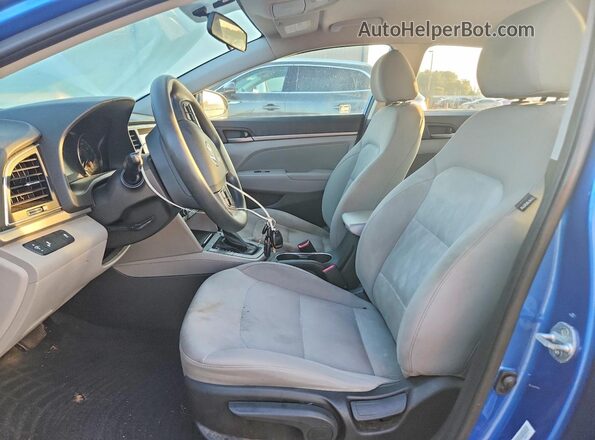 5NPD84LF2JH271714 2018 HYUNDAI ELANTRA Blue წინა სალონის ხედი