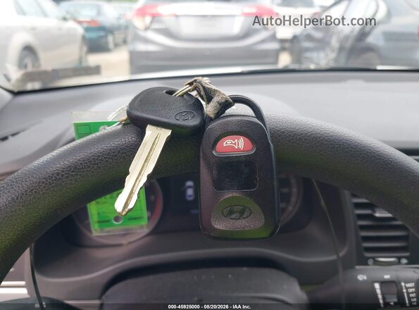 5NPD84LF2JH329319 2018 HYUNDAI ELANTRA White Dashboard view