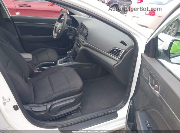 5NPD84LF2JH329319 2018 HYUNDAI ELANTRA White Front interior view