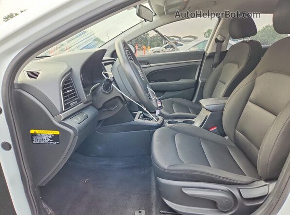 5NPD84LF2JH345746 2018 HYUNDAI ELANTRA White Вид салону спереду
