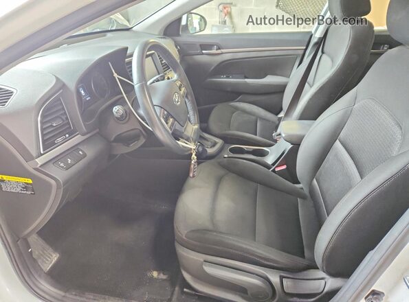 5NPD84LF2JH380819 2018 HYUNDAI ELANTRA White Widok wnętrza z przodu
