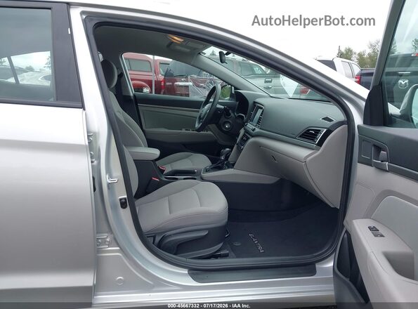 5NPD84LF2JH387849 2018 HYUNDAI ELANTRA Silver Front interior view
