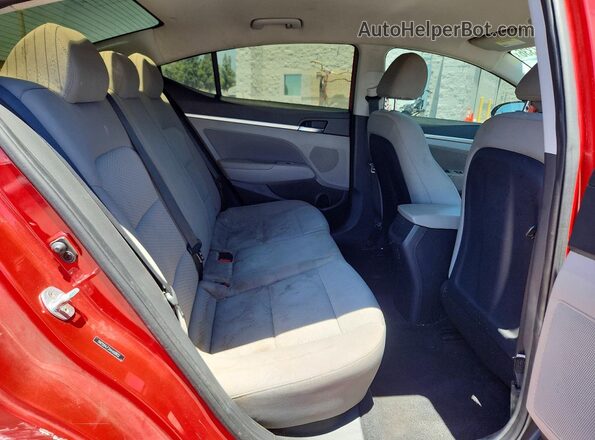 5NPD84LF2KH408832 2019 HYUNDAI ELANTRA Red Vista de los asientos traseros