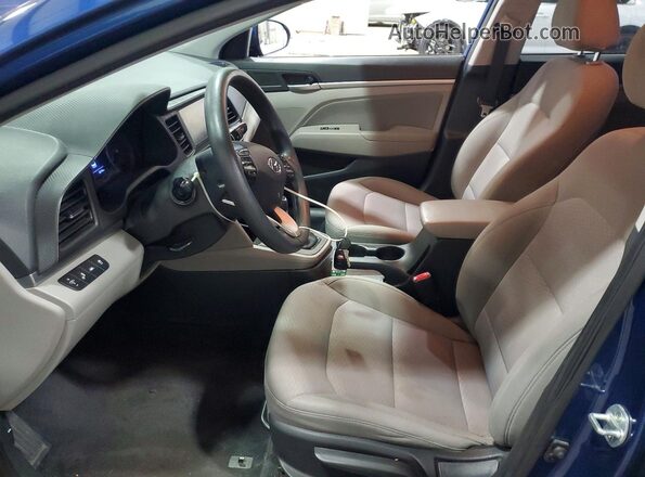 5NPD84LF2KH442916 2019 HYUNDAI ELANTRA Blue Front interior view