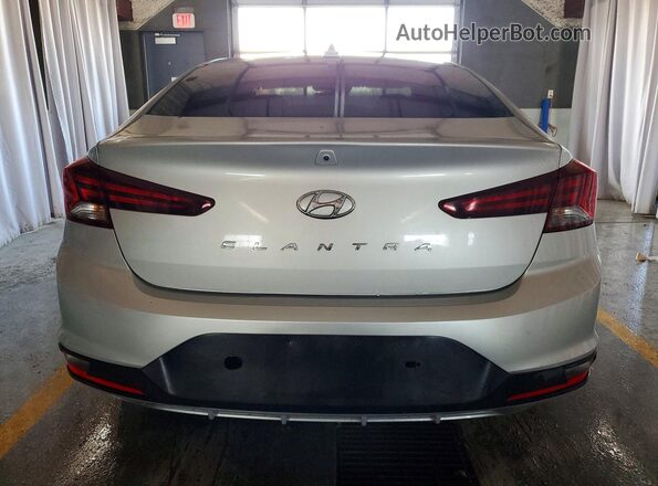 5NPD84LF2LH527336 2020 HYUNDAI ELANTRA Серебряный Вид сзади