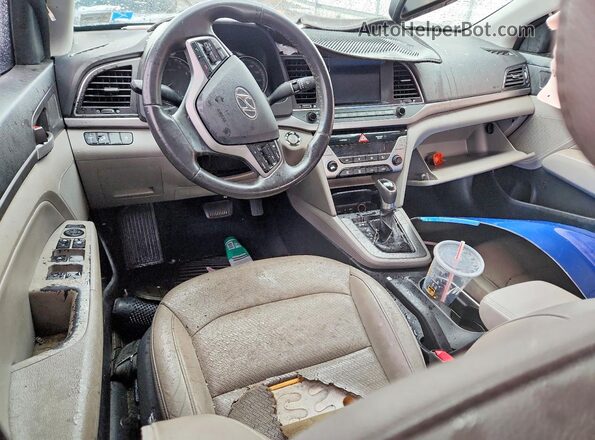 5NPD84LF3HH007878 2017 HYUNDAI ELANTRA Blue Widok deski rozdzielczej