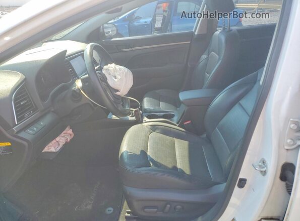 5NPD84LF3HH053095 2017 HYUNDAI ELANTRA White Front interior view
