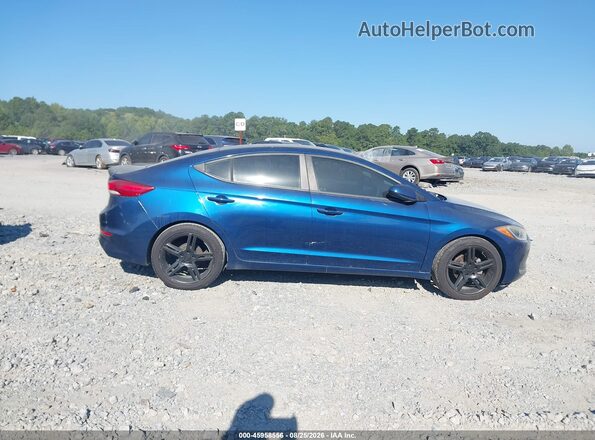 5NPD84LF3HH064517 2017 HYUNDAI ELANTRA Dark Blue Vista interior trasera