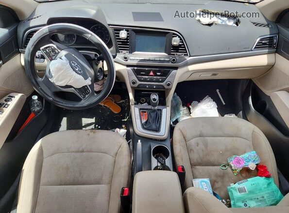 5NPD84LF3HH162477 2017 HYUNDAI ELANTRA Black Dashboard view