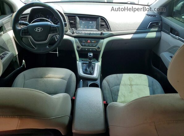 5NPD84LF3JH218858 2018 HYUNDAI ELANTRA Silver წინა პანელის ხედი
