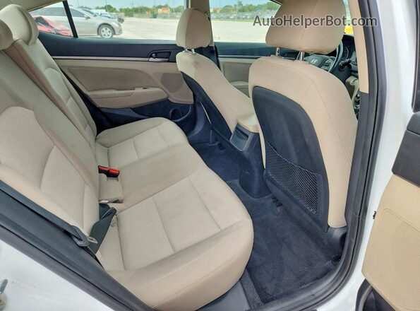 5NPD84LF3JH277814 2018 HYUNDAI ELANTRA White Հետևի նստատեղերի տեսք