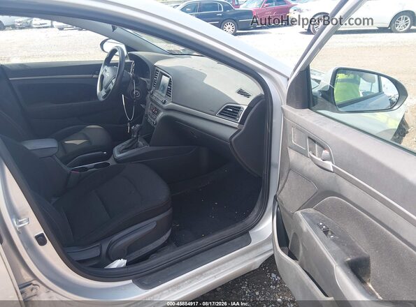 5NPD84LF3JH372664 2018 HYUNDAI ELANTRA Silver Սալոնի դիմացի տեսք