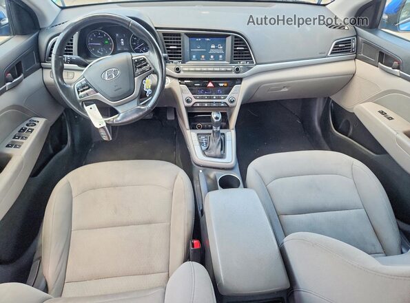 5NPD84LF3JH382952 2018 HYUNDAI ELANTRA Blue Widok deski rozdzielczej