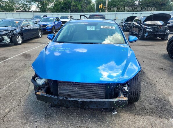 5NPD84LF3JH382952 2018 HYUNDAI ELANTRA Blue Widok z przodu