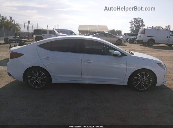 5NPD84LF3KH496693 2019 HYUNDAI ELANTRA White Вид задньої частини салону