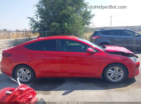 5NPD84LF3LH588453 2020 HYUNDAI ELANTRA Red Rear interior view