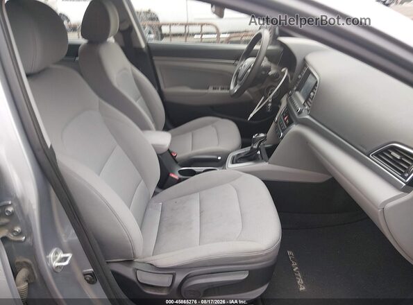 5NPD84LF4HH008585 2017 HYUNDAI ELANTRA Gray Front interior view