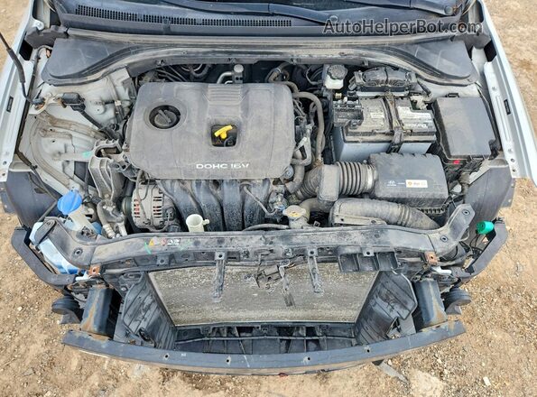 5NPD84LF4HH009901 2017 HYUNDAI ELANTRA White Սալոնի հետևի տեսք
