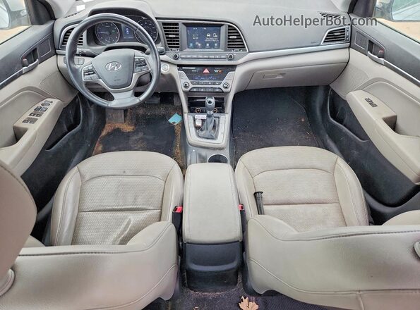 5NPD84LF4HH009901 2017 HYUNDAI ELANTRA White Առջևի վահանակի տեսք