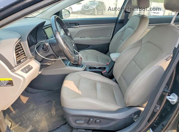 5NPD84LF4HH029467 2017 HYUNDAI ELANTRA Black Front interior view