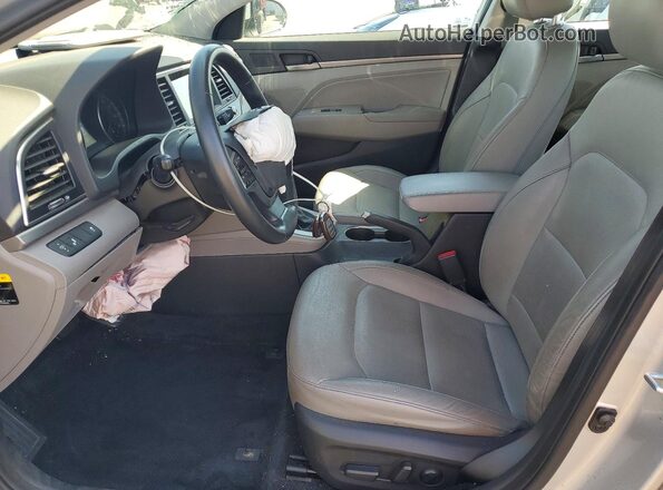5NPD84LF4HH048651 2017 HYUNDAI ELANTRA Silver Widok wnętrza z przodu