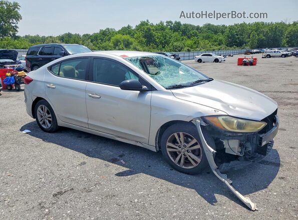 5NPD84LF4HH117676 2017 HYUNDAI ELANTRA Серебряный Передняя правая четверть