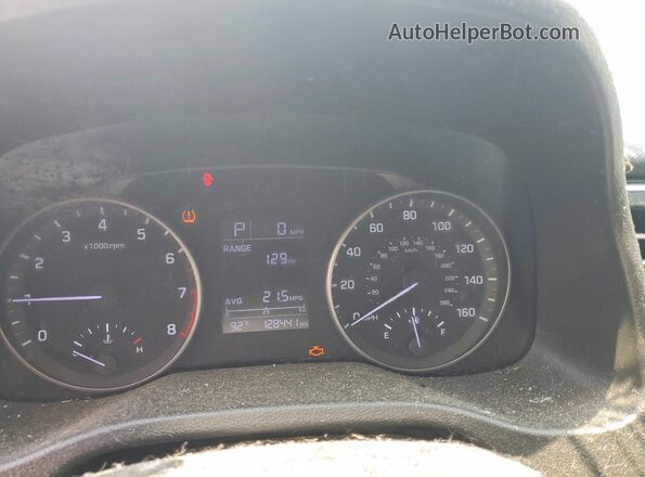 5NPD84LF4HH117676 2017 HYUNDAI ELANTRA Серебряный Вид щитка приборов