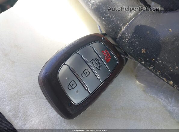 5NPD84LF4HH169664 2017 HYUNDAI ELANTRA Red Widok deski rozdzielczej