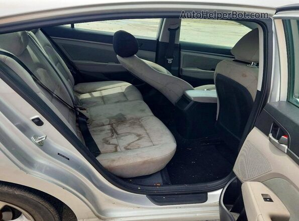5NPD84LF4JH220313 2018 HYUNDAI ELANTRA Silver Вид задніх сидінь